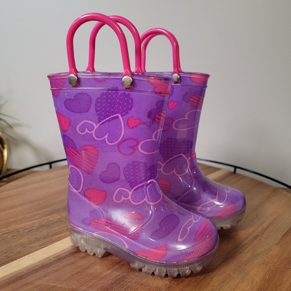 Outee Pink and Purple Heart Print Pull On Light Up Rain Boots Size 5 - Picture 4 of 14